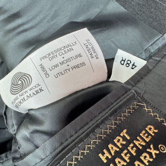 Hart Schaffner & Marx 2 Piece Suit 48R Blazer 42X26 Pants Chalk Pinstripe Gray - Picture 6 of 16